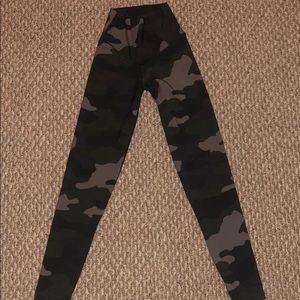 Aerie Camo leggings